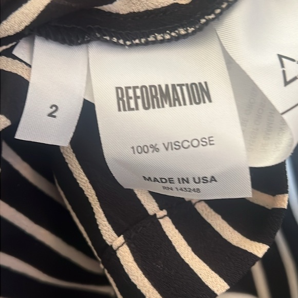 Reformation Black and White Striped Wide Leg Pants Size 2 - Picture 4 of 7